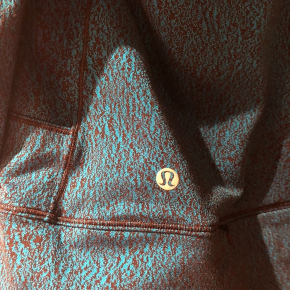 Lululemon half zip - Picture 6 of 8